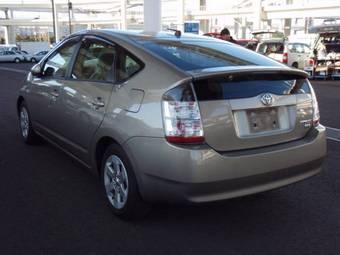 2005 Toyota Prius Pictures