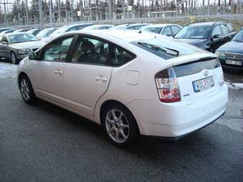 2005 Toyota Prius Pictures