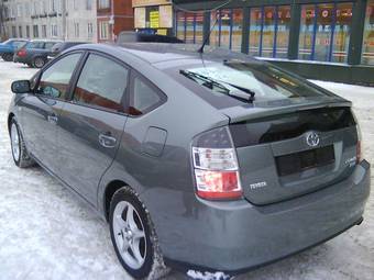 2005 Toyota Prius Wallpapers