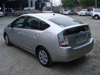 2005 Toyota Prius Photos