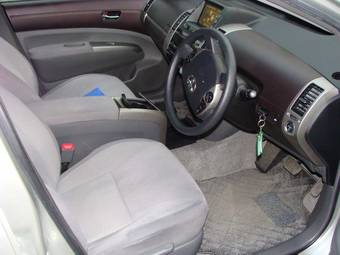 2005 Toyota Prius Wallpapers