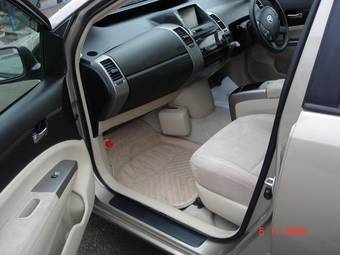 2005 Toyota Prius Pictures