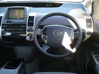 2005 Toyota Prius Pictures