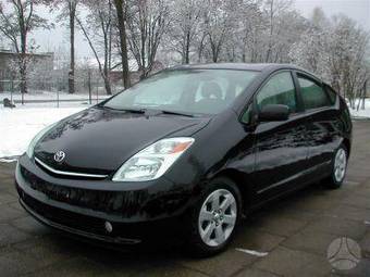 2005 Toyota Prius Images