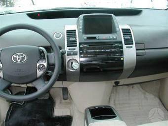 2005 Toyota Prius Pictures