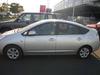 2005 Toyota Prius Wallpapers