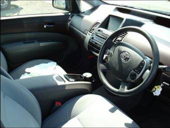 2005 Toyota Prius Photos