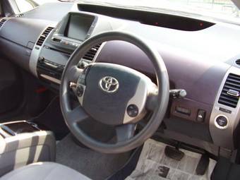 2005 Toyota Prius Pictures