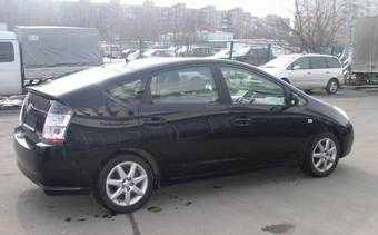 2005 Toyota Prius Pics