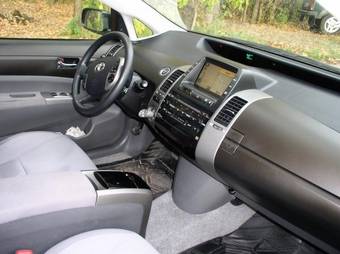 2005 Toyota Prius Pictures