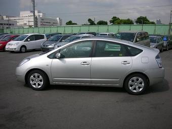 2005 Toyota Prius Pictures
