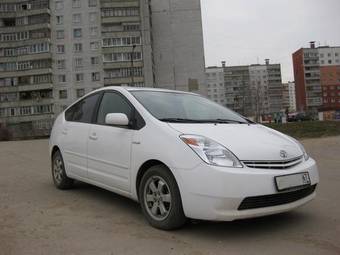 2005 Toyota Prius Images
