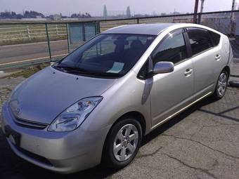 2005 Toyota Prius Pictures