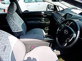 2005 Toyota Prius Images