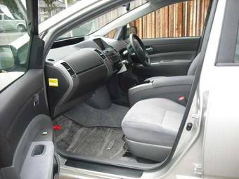 2005 Toyota Prius Photos
