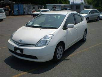 2005 Toyota Prius Images