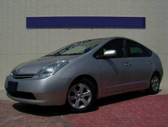 2005 Toyota Prius Pictures
