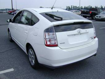 2005 Toyota Prius Images