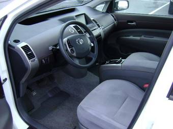 2005 Toyota Prius Pictures