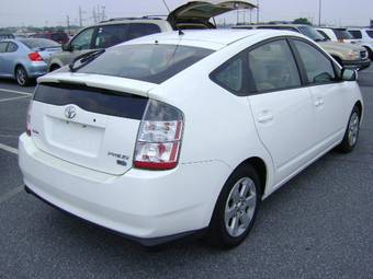 2005 Toyota Prius Photos