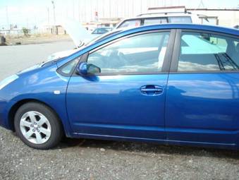 2005 Toyota Prius Pictures