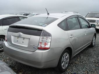 2005 Toyota Prius Pictures