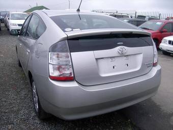 2005 Toyota Prius Pictures