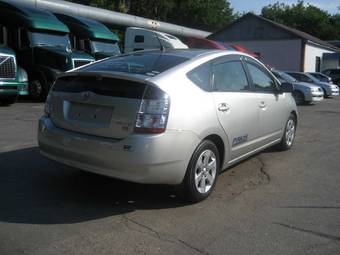 2005 Toyota Prius Photos