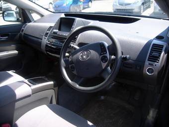 2005 Toyota Prius Pictures