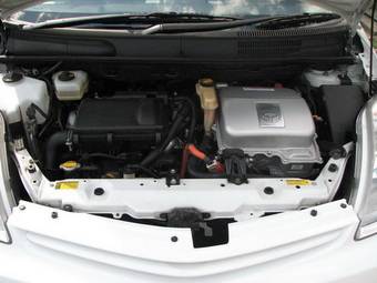 2005 Toyota Prius Wallpapers