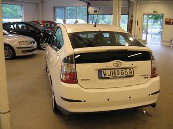 2005 Toyota Prius Pictures