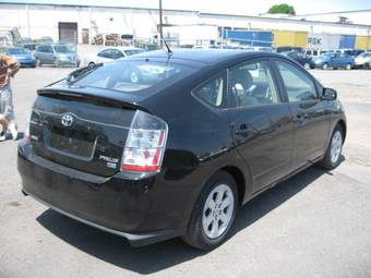 2005 Toyota Prius Wallpapers