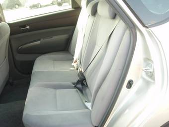 2005 Toyota Prius Pics