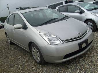 2005 Toyota Prius Pics