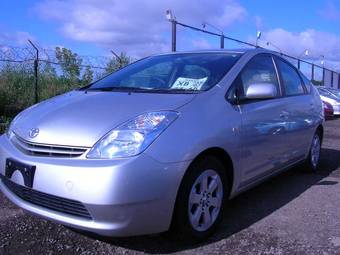 2005 Toyota Prius Images