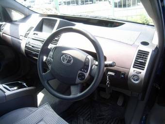 2005 Toyota Prius Images
