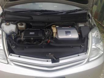 2005 Toyota Prius Photos