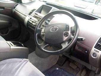 2005 Toyota Prius Images