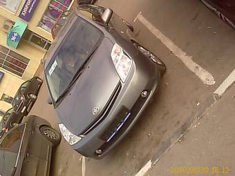 2005 Toyota Prius Pics