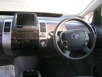 2005 Toyota Prius Photos