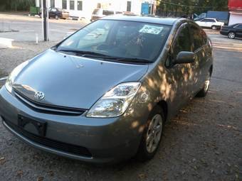 2005 Toyota Prius Pictures