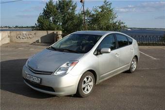 2005 Toyota Prius Pictures