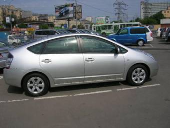 2005 Toyota Prius Photos