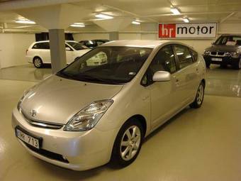 2006 Toyota Prius Pics