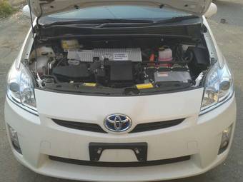 2010 Toyota Prius Images