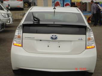 2010 Toyota Prius Photos