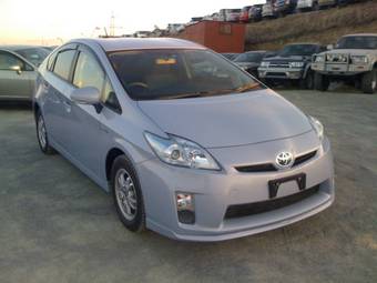 2011 Toyota Prius Pics