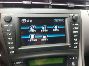 2011 Toyota Prius Images
