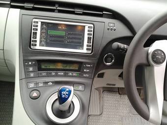 2011 Toyota Prius Images