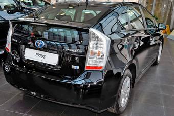 2011 Toyota Prius Photos